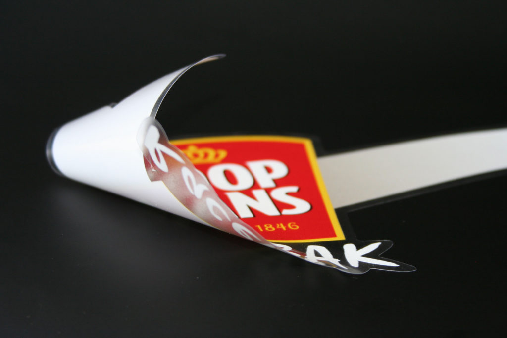 tarra peittovalkoisella